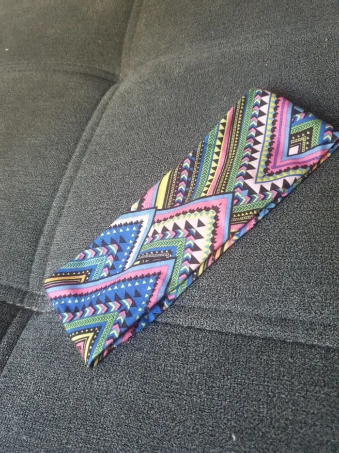 Neuf bandeau pour les cheveux