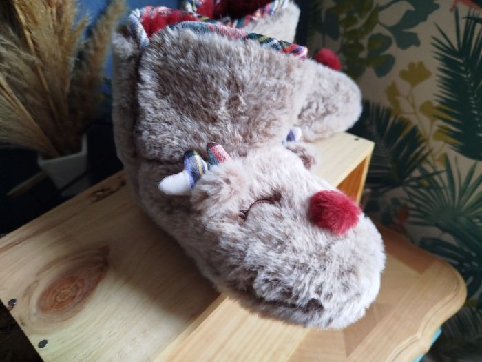 Pantoufle fille cerf 🦌 p.33 - photo numéro 4