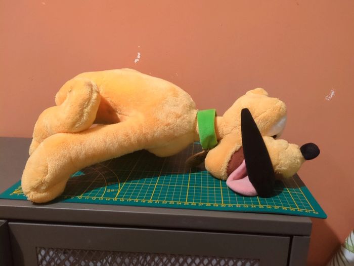 peluche pluto Disney Store - photo numéro 5