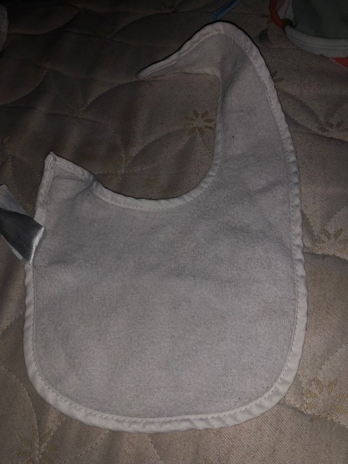 Lot de bavoirs bébé - photo numéro 7