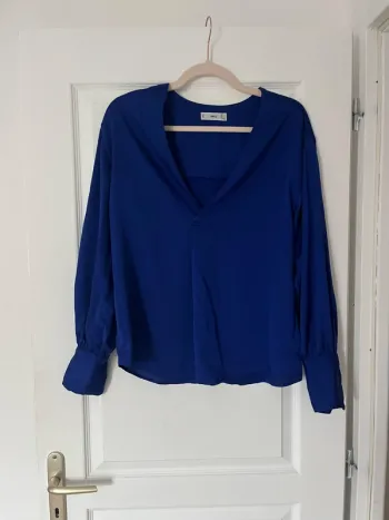 Blouse manches longues bleu électrique