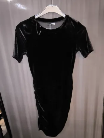 339543 robe noire velours femme M h&m