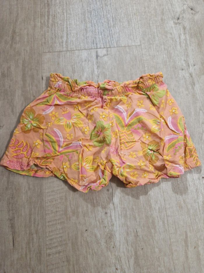 Short orange - photo numéro 2