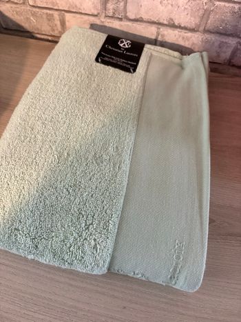 Drap de bain vert Christian Lacroix neuf 