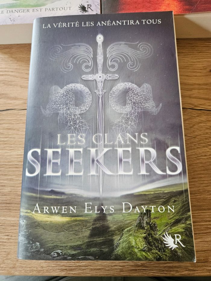 Les clans Seekers (3 tomes) de Arwen Elys Dayton
3 tomes - photo numéro 2