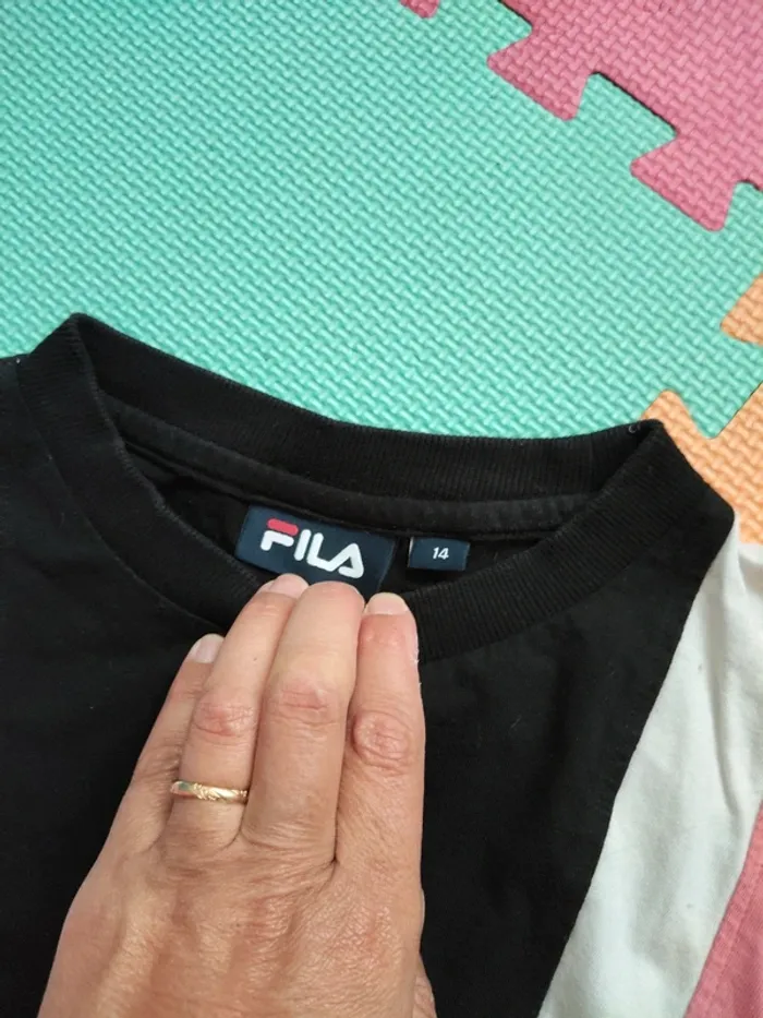 Tee shirt court de sport taille 14 ans - photo numéro 3