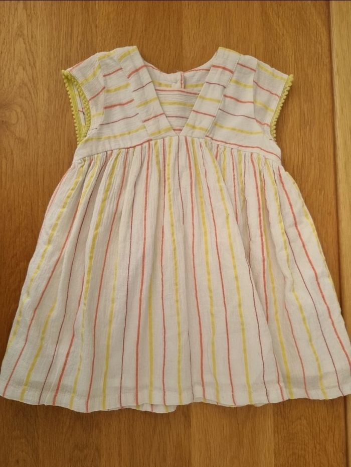 Robe.