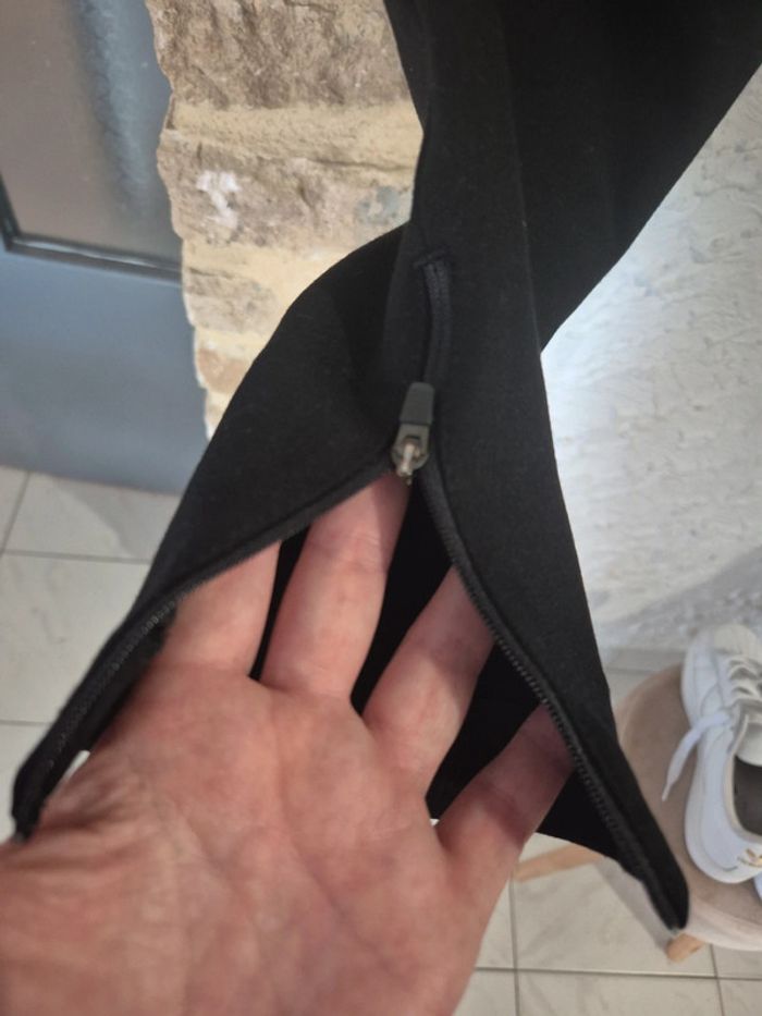 Magnifique pantalon habillé avec fermetures sur le bas COS taille 42 - photo numéro 3