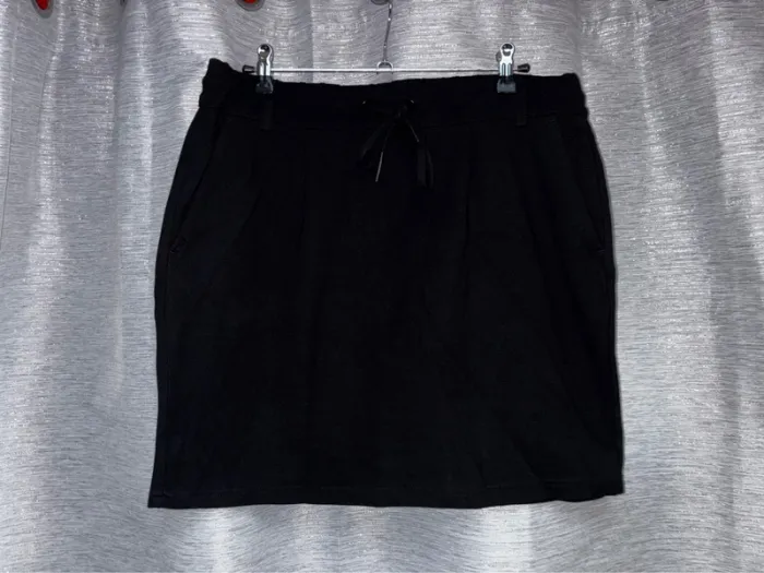 Jupe courte femme, jupe noire, jupe femme Only, minijupe