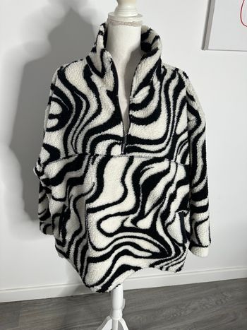 Sherpa polaire oversize noire et blanche psychédélique zèbre T40 L