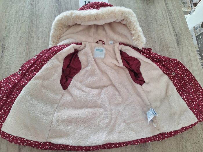 Manteau obaidi neuf 18 mois - photo numéro 2