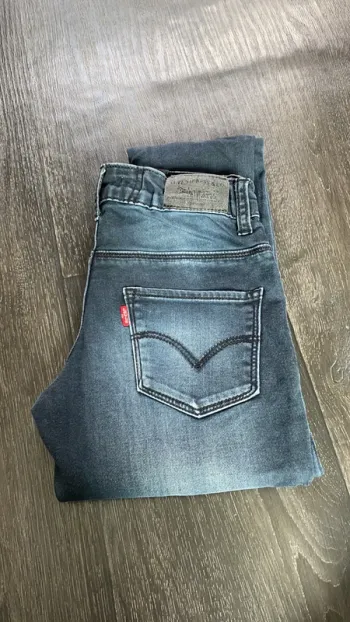 Jeans Levi’s 710