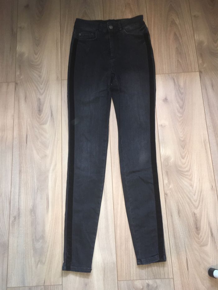 Jeans skinny noir taille haute pieces s neuf