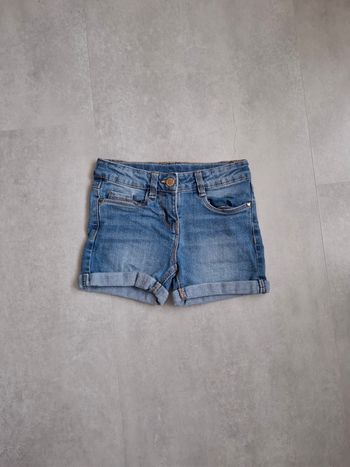 Short tape à l'oeil 6 ans