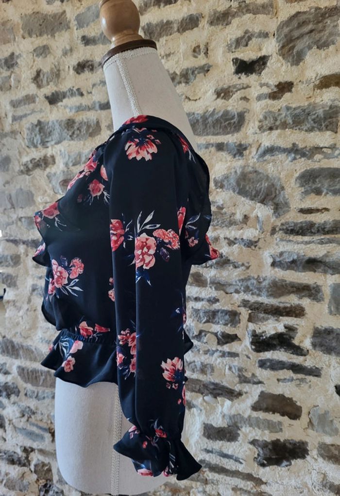 Top court crop top épaules dénudées fleuri noir H&M Taille 34 - photo numéro 5