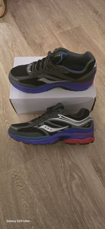 Saucony Omni 9 Pourpre Taille 45