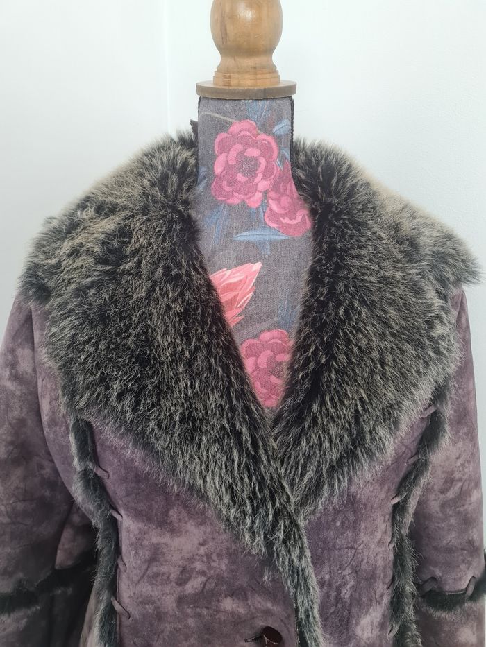 Superbe veste en peau retournée cnous - photo numéro 2