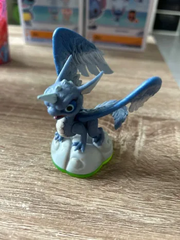 Figurine