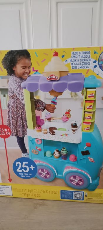 Camion playdoh kitchen neuf