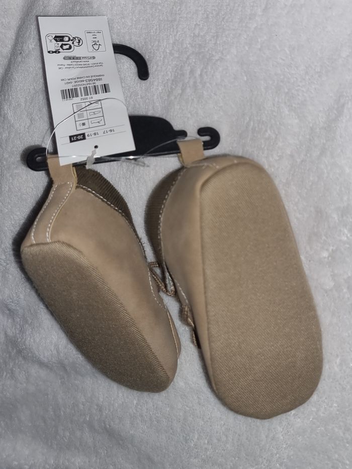Chaussures souples bébé taille 20/21 - photo numéro 2