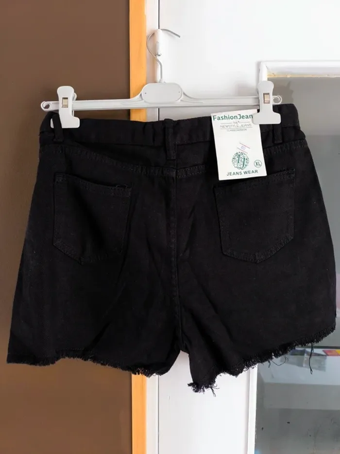 Short noir femme XL - photo numéro 4