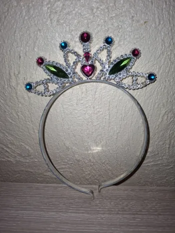 Serre tête couronne