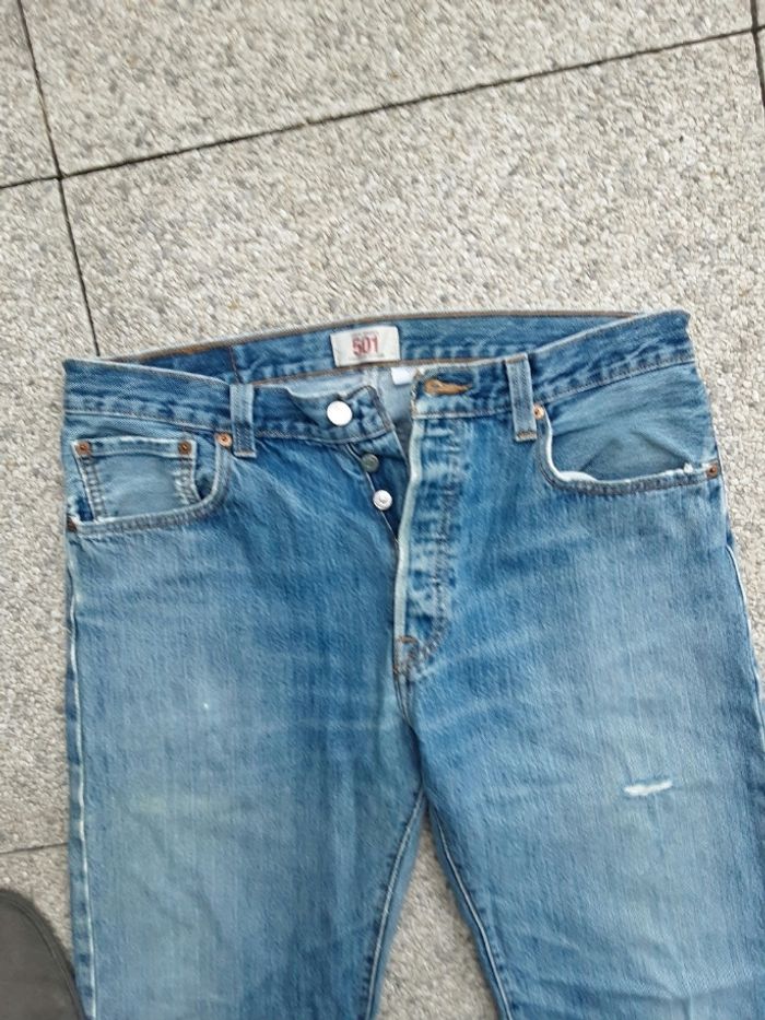 Pantalon jean vintage marque Levi s strauss taille w 34 l 30 fermeture bouton - photo numéro 5