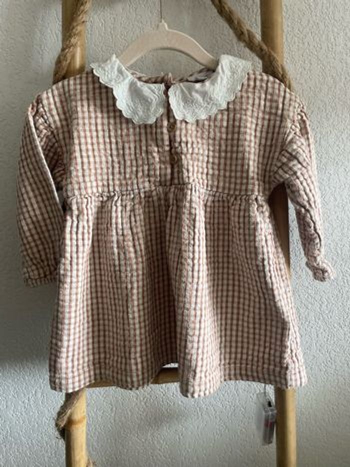 Robe bébé Vertbaudet 18 mois – col brodé, motif carreaux, style rétro chic