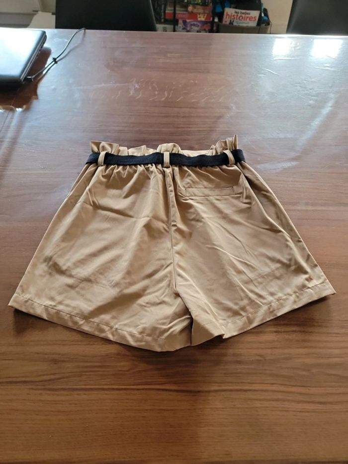 Short femme taille S - photo numéro 5