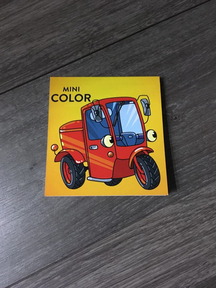 Mini coloriage NEUF.