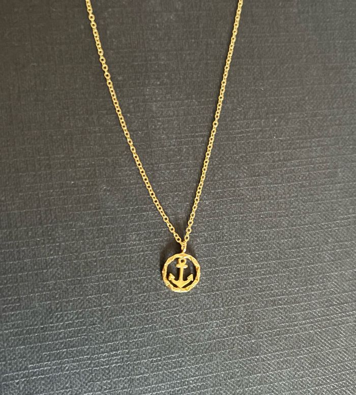 Pendentif en argent plaqué or Ancre