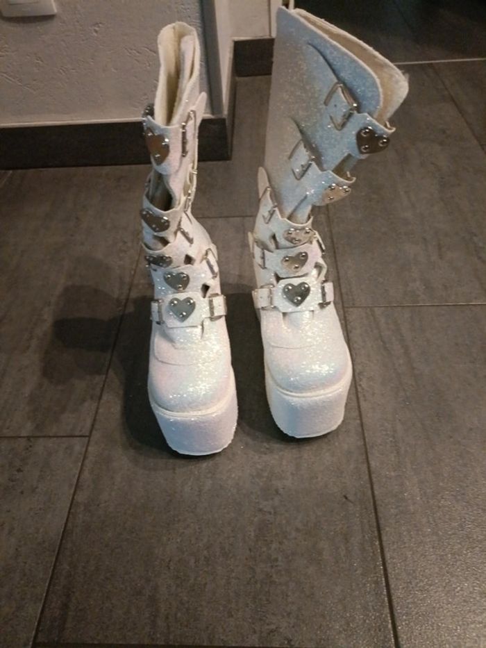 Bottes gothiques - photo numéro 5