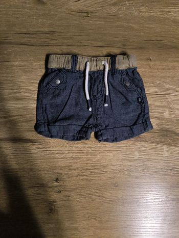 Short bébé