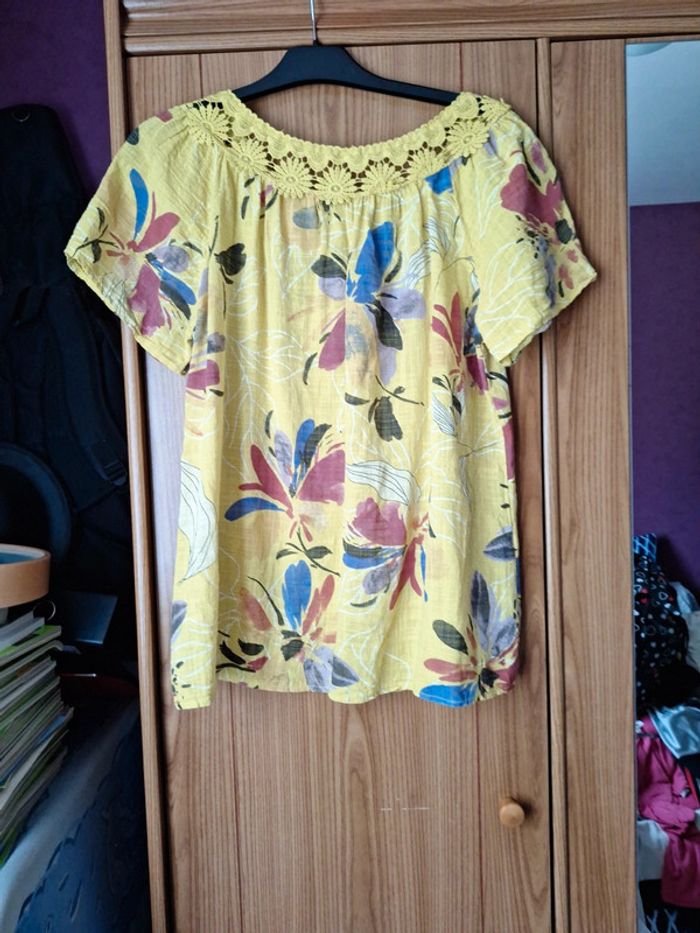 Blouse manches courtes ocre fleur - photo numéro 2