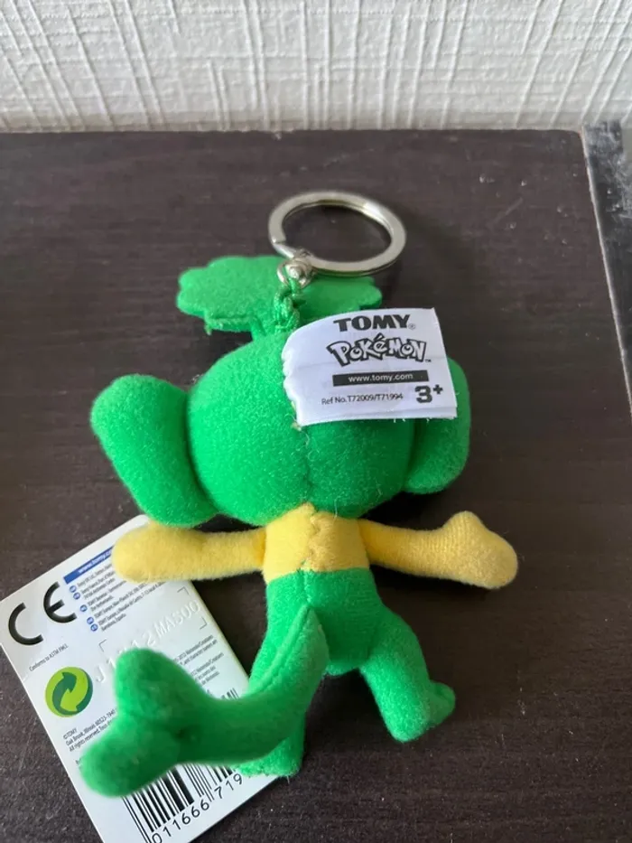 Lot Pokémon 2 peluches porte clés officielles Noir et Blanc - photo numéro 3