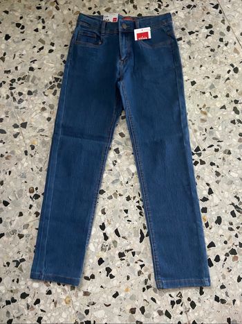 Jean neuf  Tissaia  10 ans