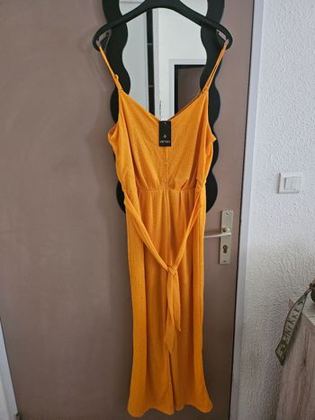 Combinaison femme neuve taille 42.44