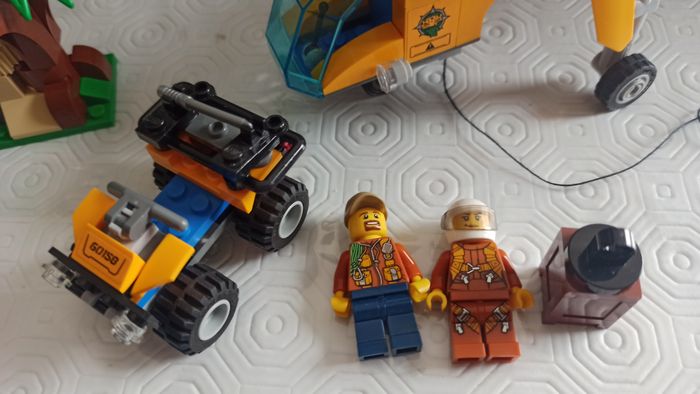 Lego City 60158 L'hélicoptère cargo de la jungle - photo numéro 6