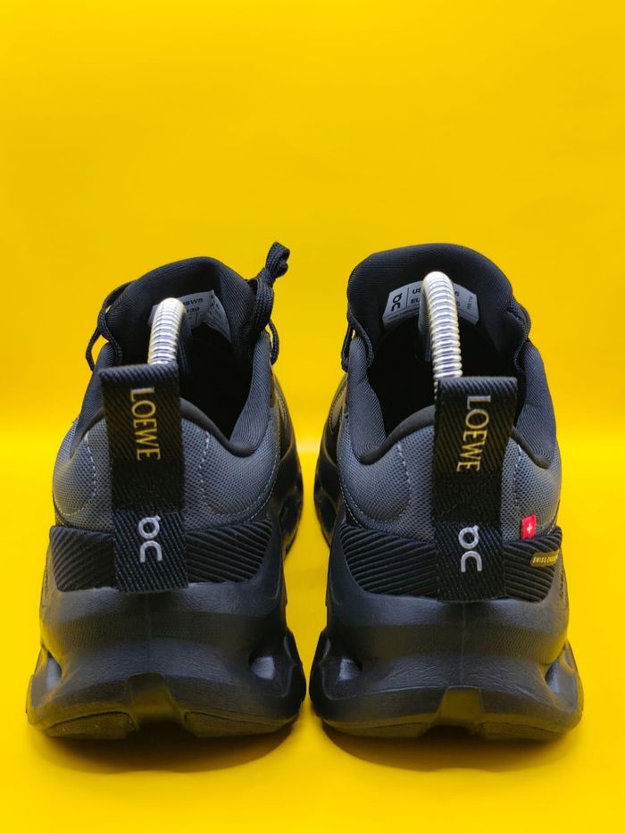 Baskets  Loewe on cloud taille 39 noir neuve - photo numéro 5