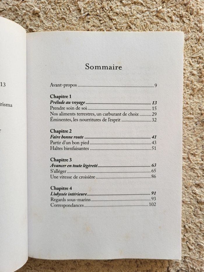 Livre Petites pensées pour voyager léger de Françoise Réveillet - Développement personnel - photo numéro 6