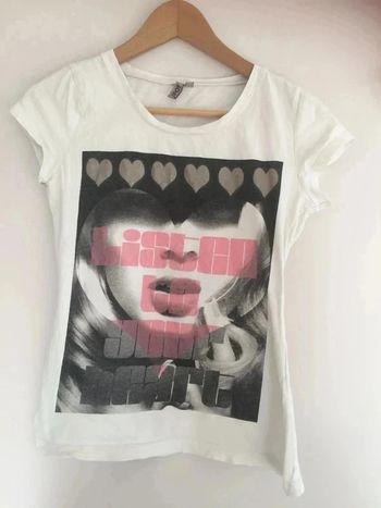 T-shirt blanc à motifs