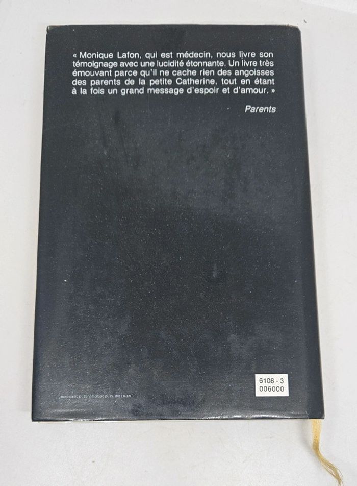 "Mon enfant, ma douleur, mon bonheur", de Monique Lafon.
184 pages.
ISBN : 2.7242.4758.2 - photo numéro 2