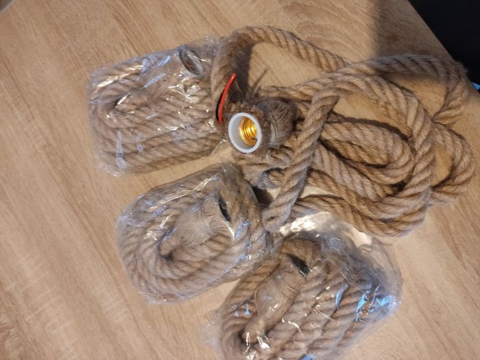 Luminaire en corde de chanvre