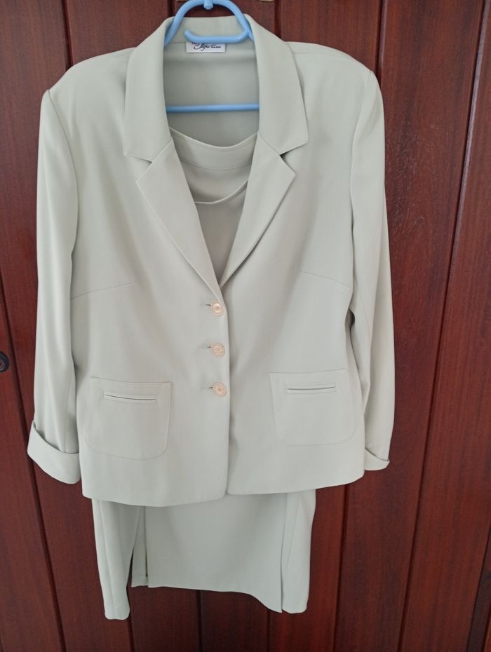 Tailleur jupes tailles 5