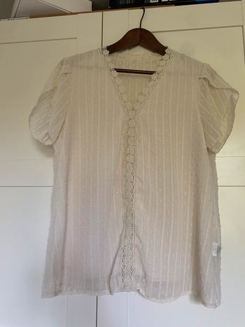 Blouse MC écru plumetis Shein t. M parfait état