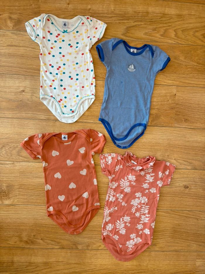 Lot de 4 bodies MC Petit Bateau 36M