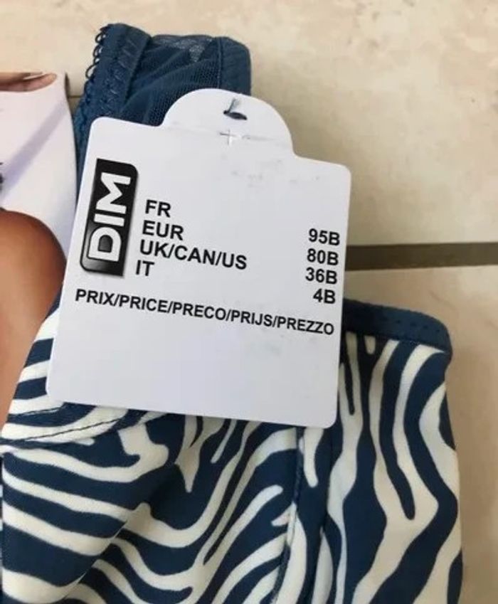 Soutien-gorge DIM Generous bleu motif géometriques T 95B Neuf ds emballage - photo numéro 3