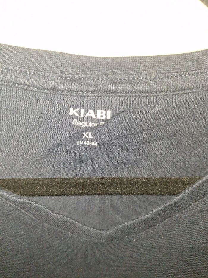 T-shirt bleu marine kiabi XL - photo numéro 2