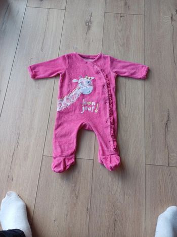 Pyjama gémo 3 mois qui s ouvre devant