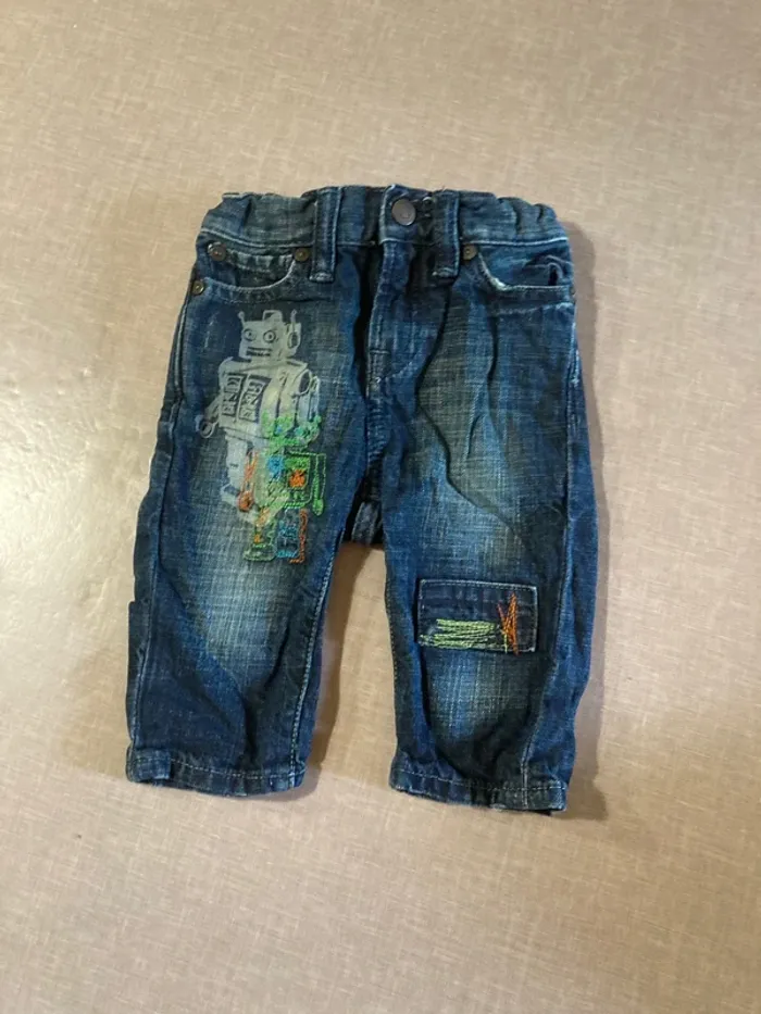 👖 Jean bébé BabyGap 6-12 mois – motif robot 🤖